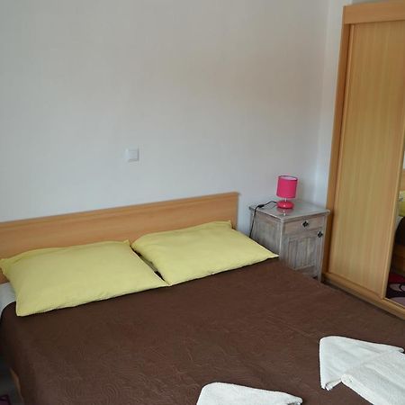 Apartments Nina Baška Esterno foto