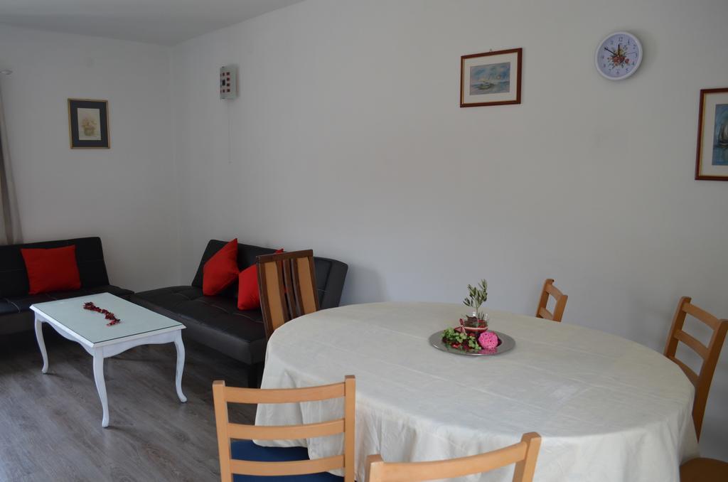 Apartments Nina Baška Esterno foto